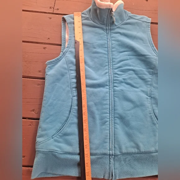 L.L. Bean Sky Blue Women's Vest - Picture 3 of 4